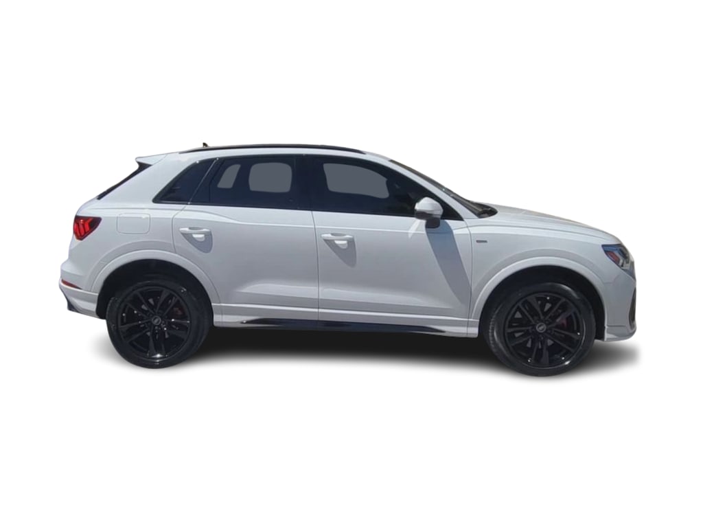 Thumbnail: 2024 Audi Q3 - 22