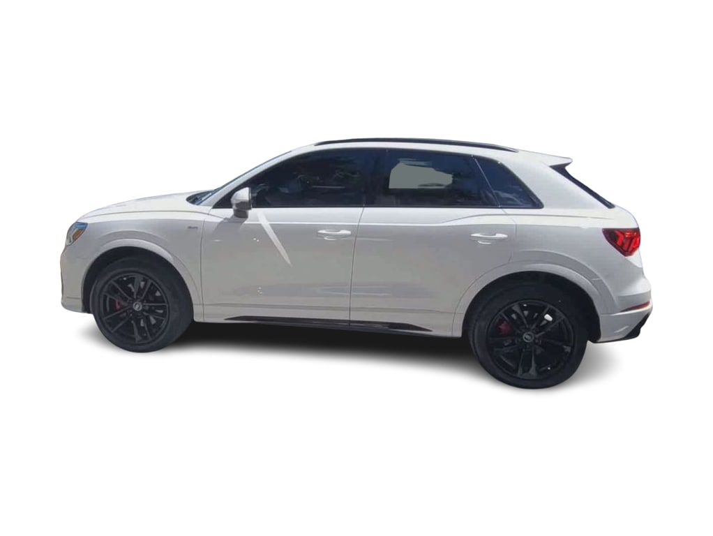 Thumbnail: 2024 Audi Q3 - 3