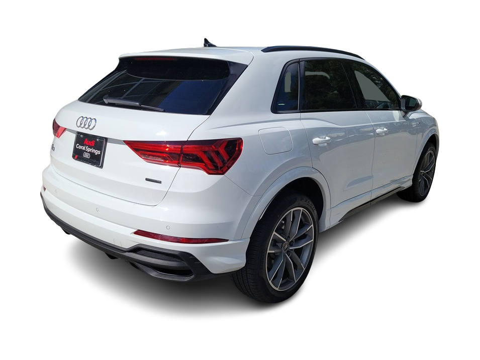 Thumbnail: 2025 Audi Q3 - 22