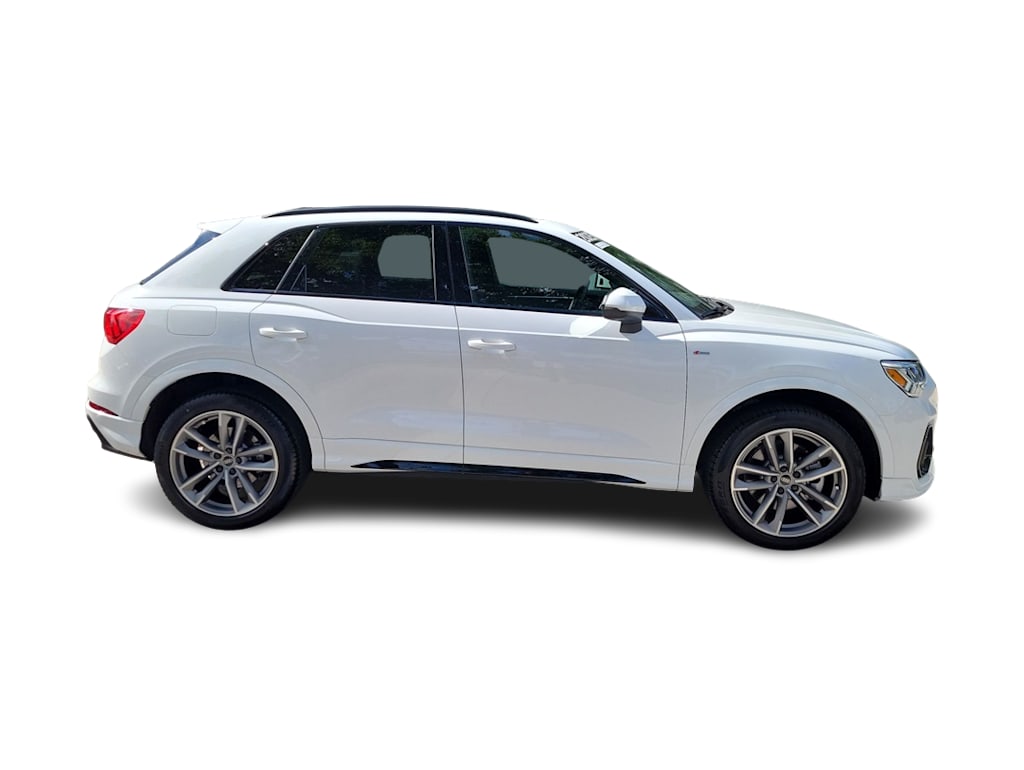 Thumbnail: 2025 Audi Q3 - 23