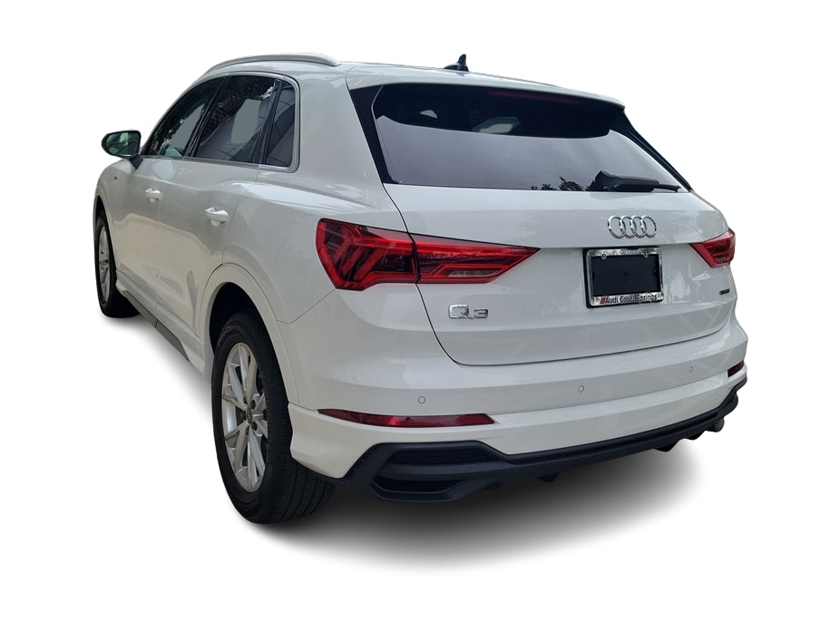 Thumbnail: 2023 Audi Q3 - 25