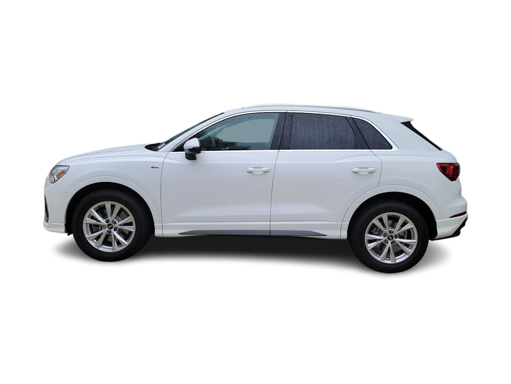 Thumbnail: 2023 Audi Q3 - 24