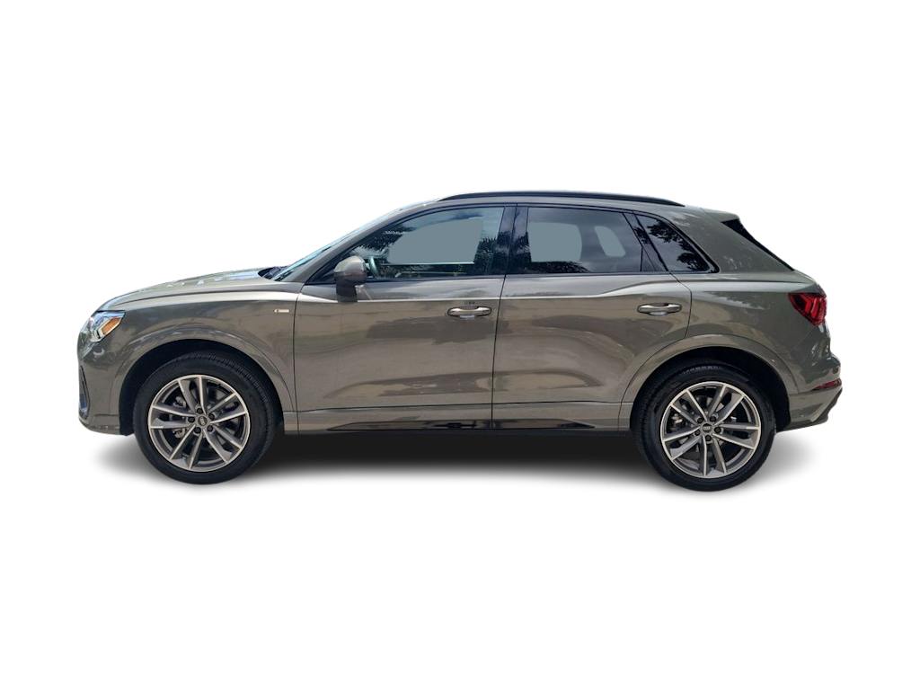 Thumbnail: 2024 Audi Q3 - 24