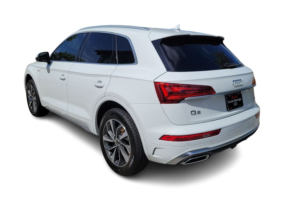 Thumbnail: 2023 Audi Q5 - 4
