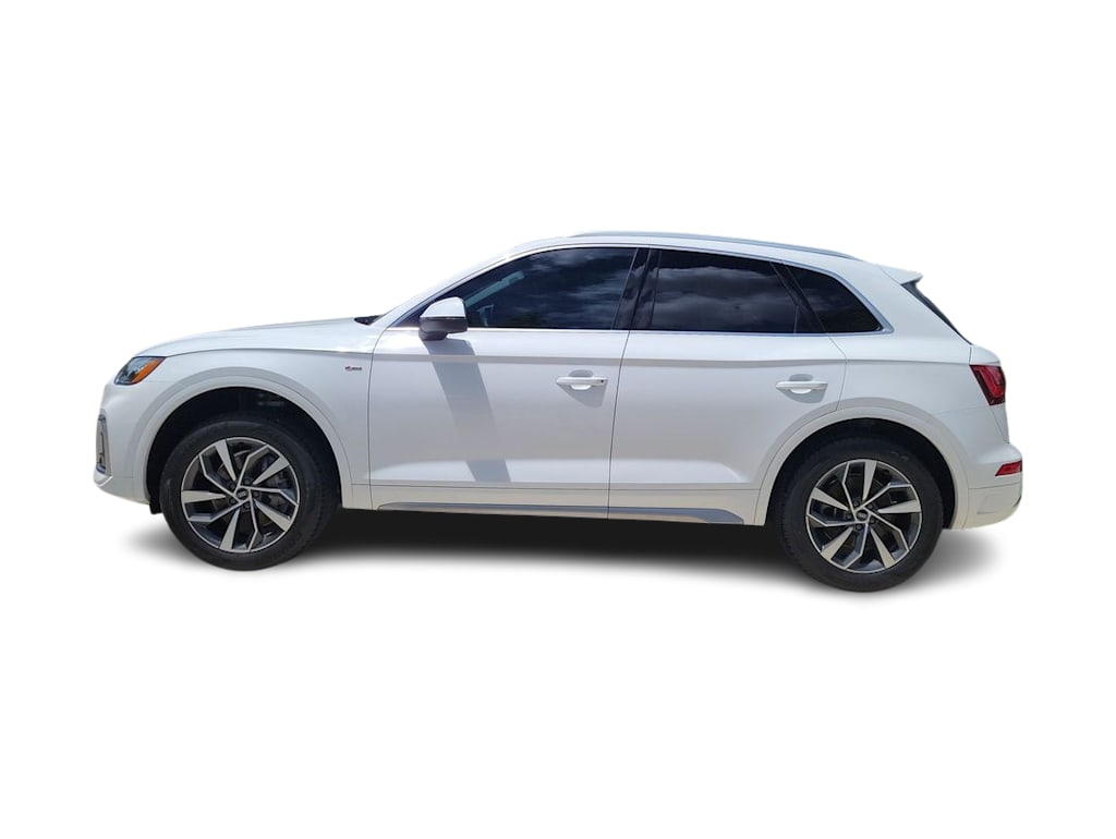 Thumbnail: 2023 Audi Q5 - 3