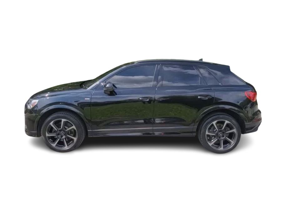 Thumbnail: 2025 Audi Q3 - 3