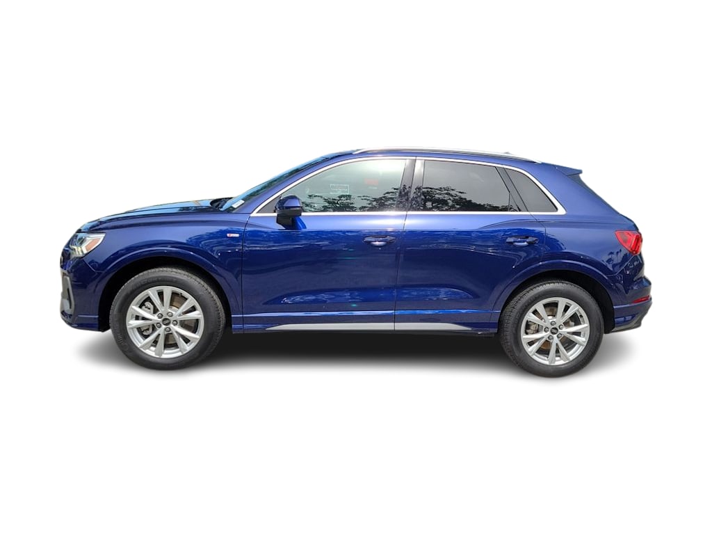 Thumbnail: 2023 Audi Q3 - 3