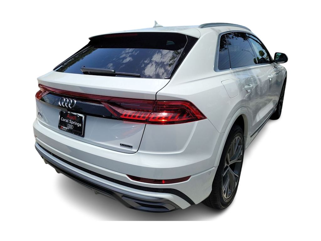 Thumbnail: 2023 Audi Q8 - 17