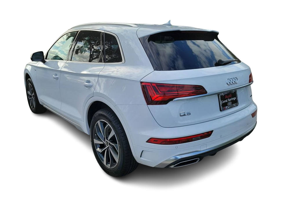 Thumbnail: 2023 Audi Q5 - 4