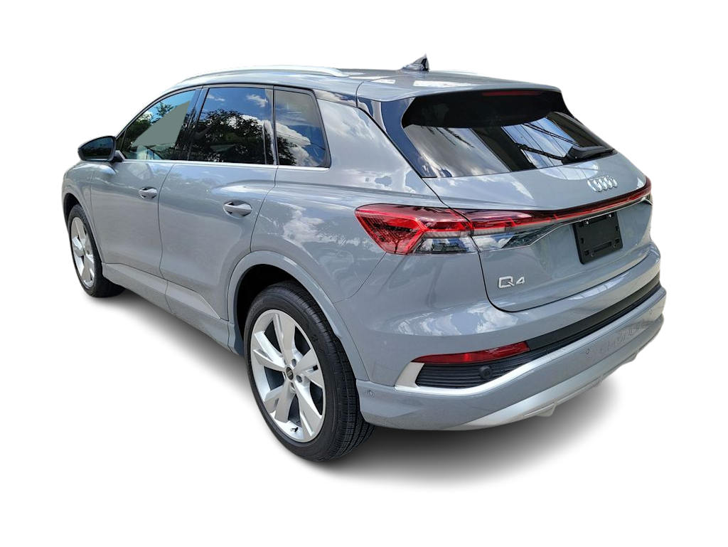 Thumbnail: 2023 Audi Q4 e-tron - 4