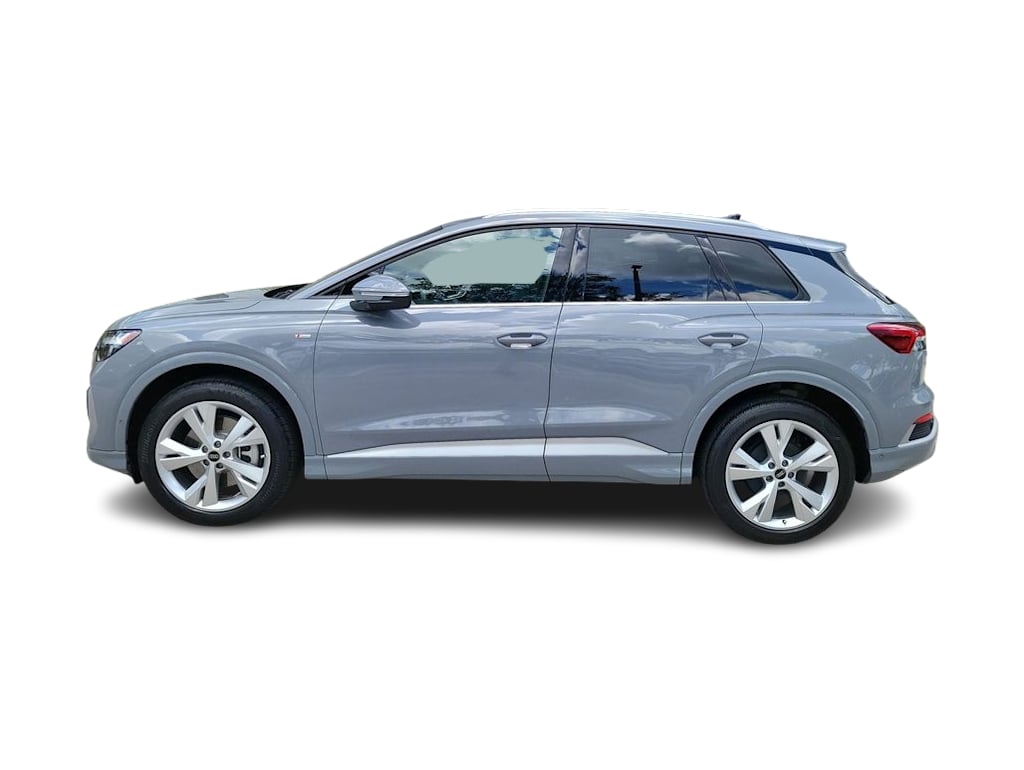 Thumbnail: 2023 Audi Q4 e-tron - 24