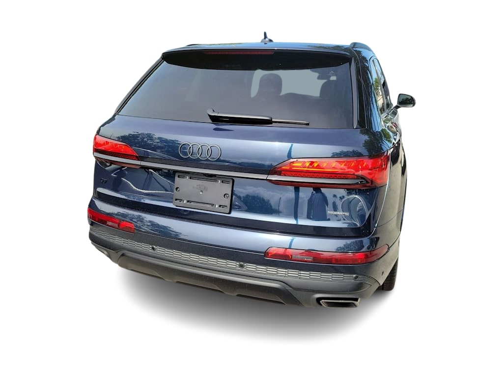 Thumbnail: 2026 Audi Q7 - 4
