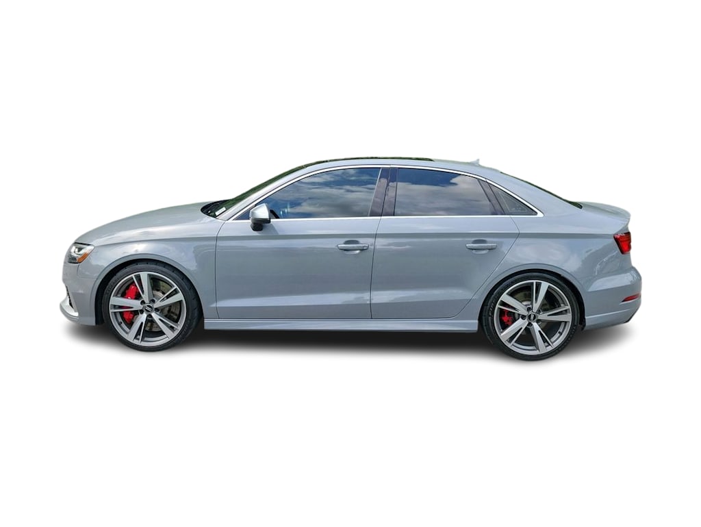 Thumbnail: 2017 Audi RS 3 - 24