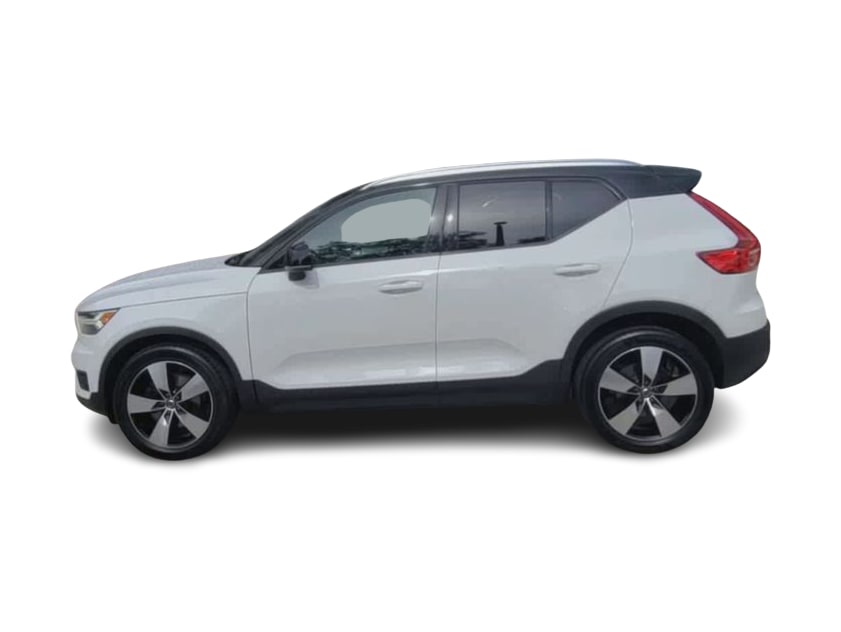 Thumbnail: 2020 Volvo XC40 - 3