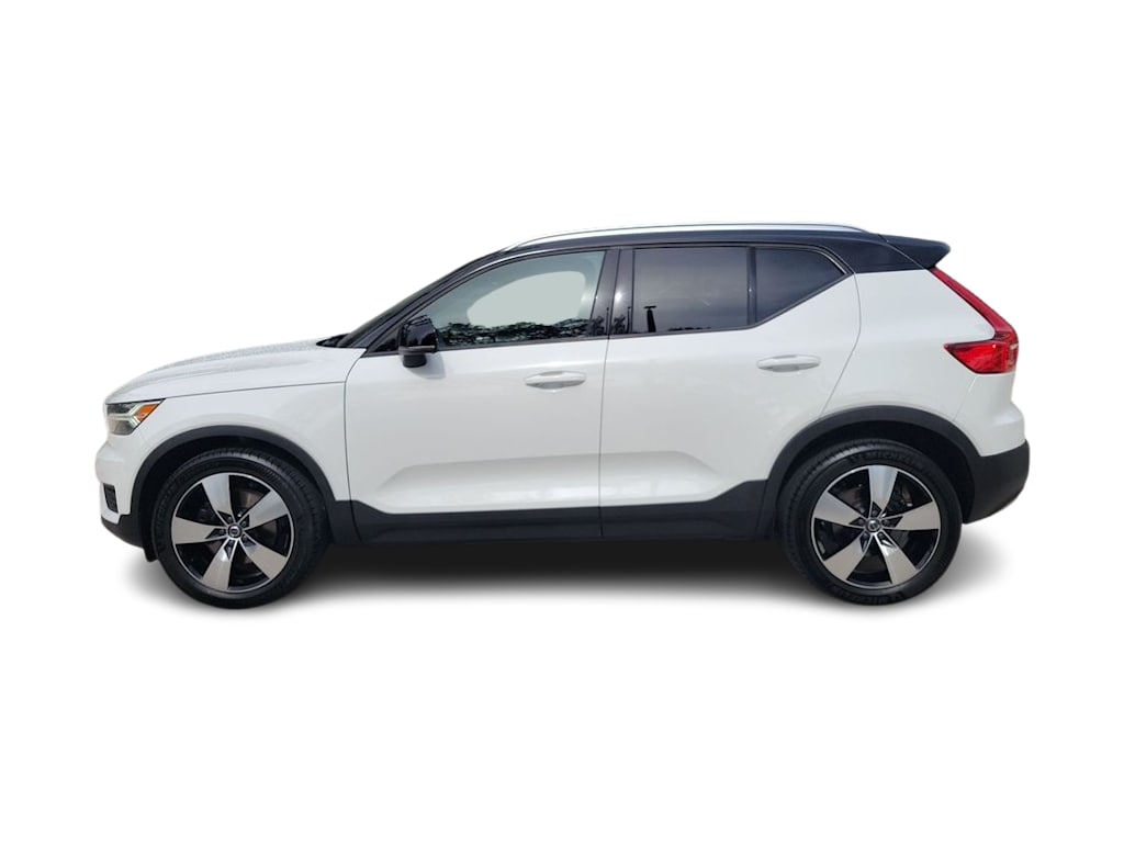 Thumbnail: 2020 Volvo XC40 - 26