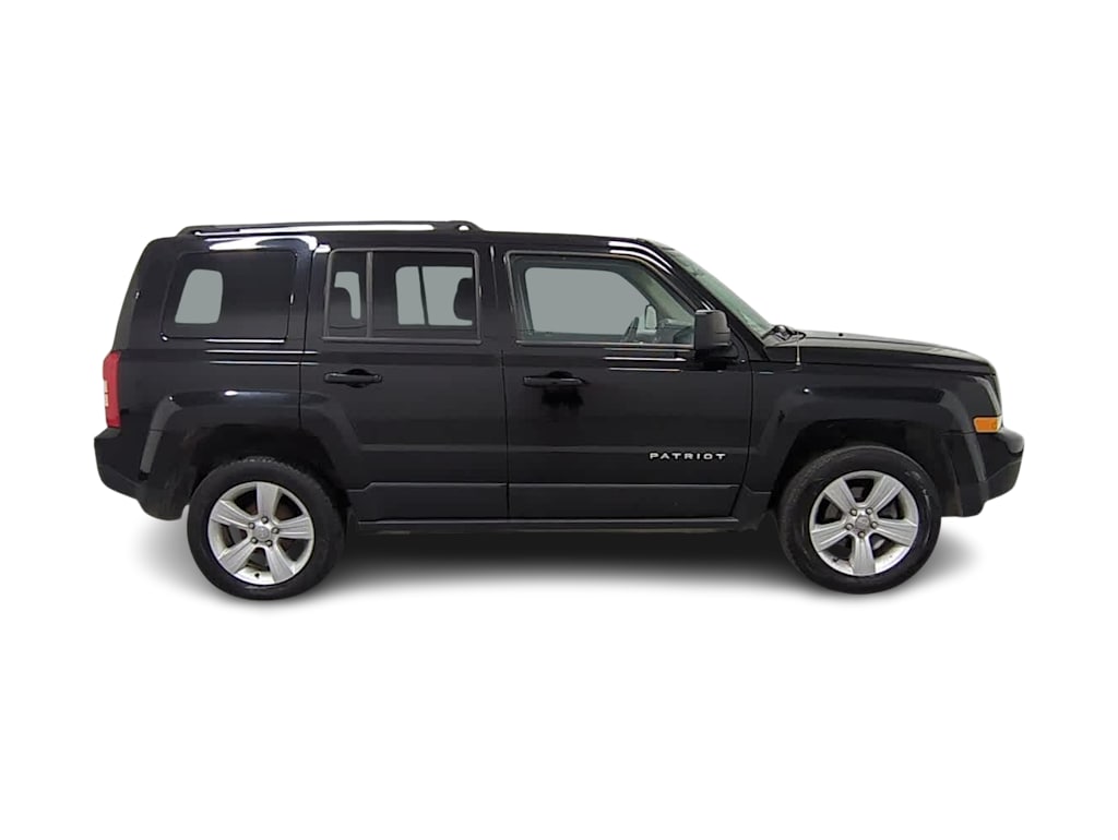 Thumbnail: 2016 Jeep Patriot - 22
