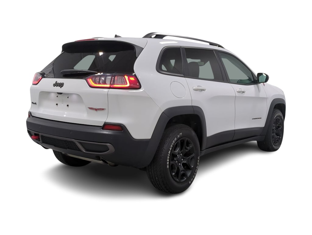 Thumbnail: 2019 Jeep Cherokee - 22