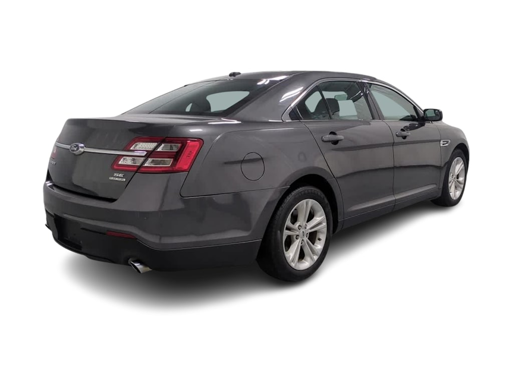 Thumbnail: 2016 Ford Taurus - 23