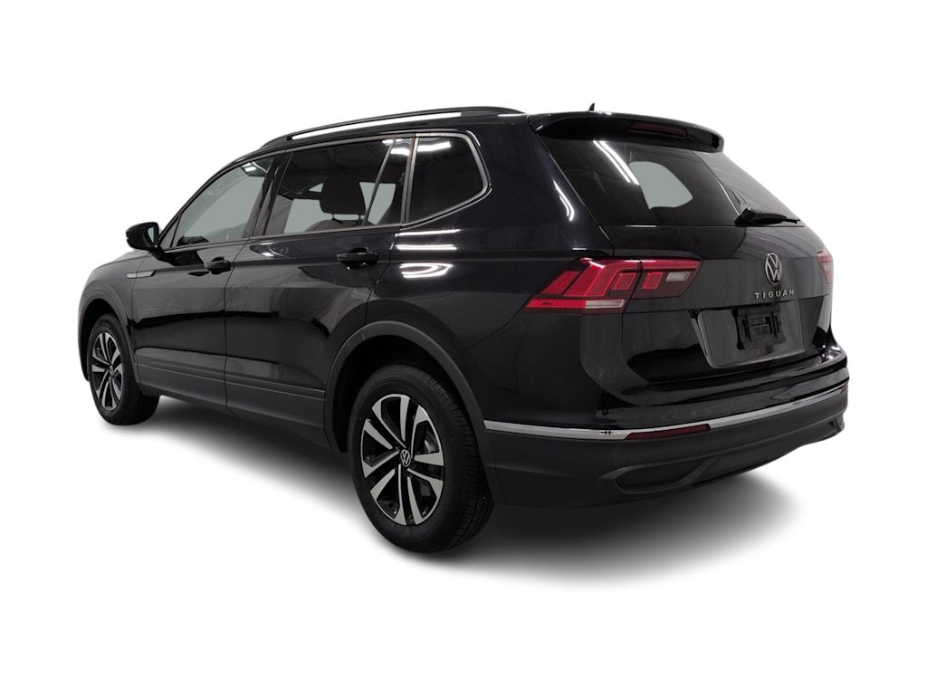 Thumbnail: 2022 Volkswagen Tiguan - 4