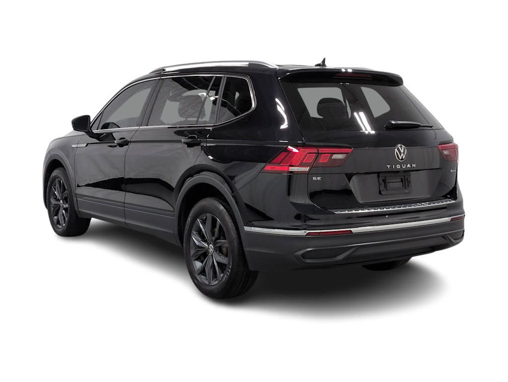 Thumbnail: 2023 Volkswagen Tiguan - 4