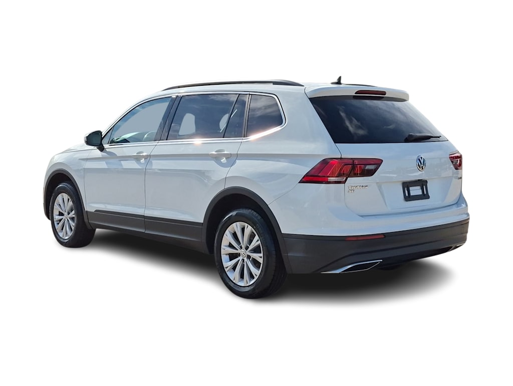 Thumbnail: 2019 Volkswagen Tiguan - 4