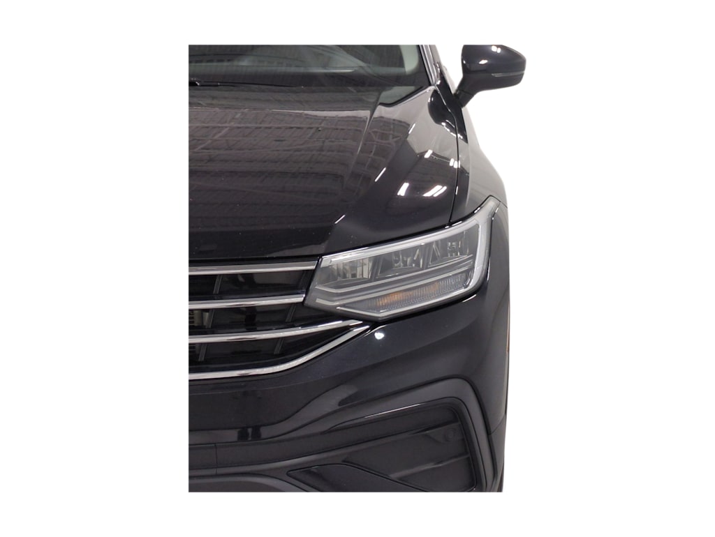Thumbnail: 2023 Volkswagen Tiguan - 25