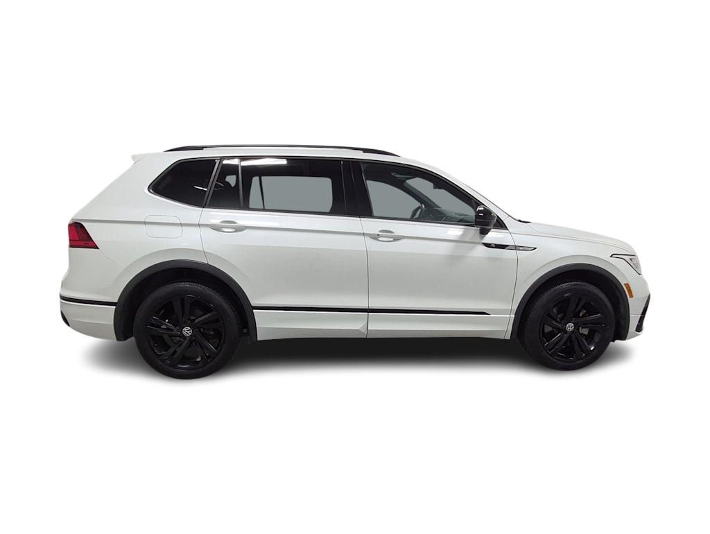 Thumbnail: 2023 Volkswagen Tiguan - 24