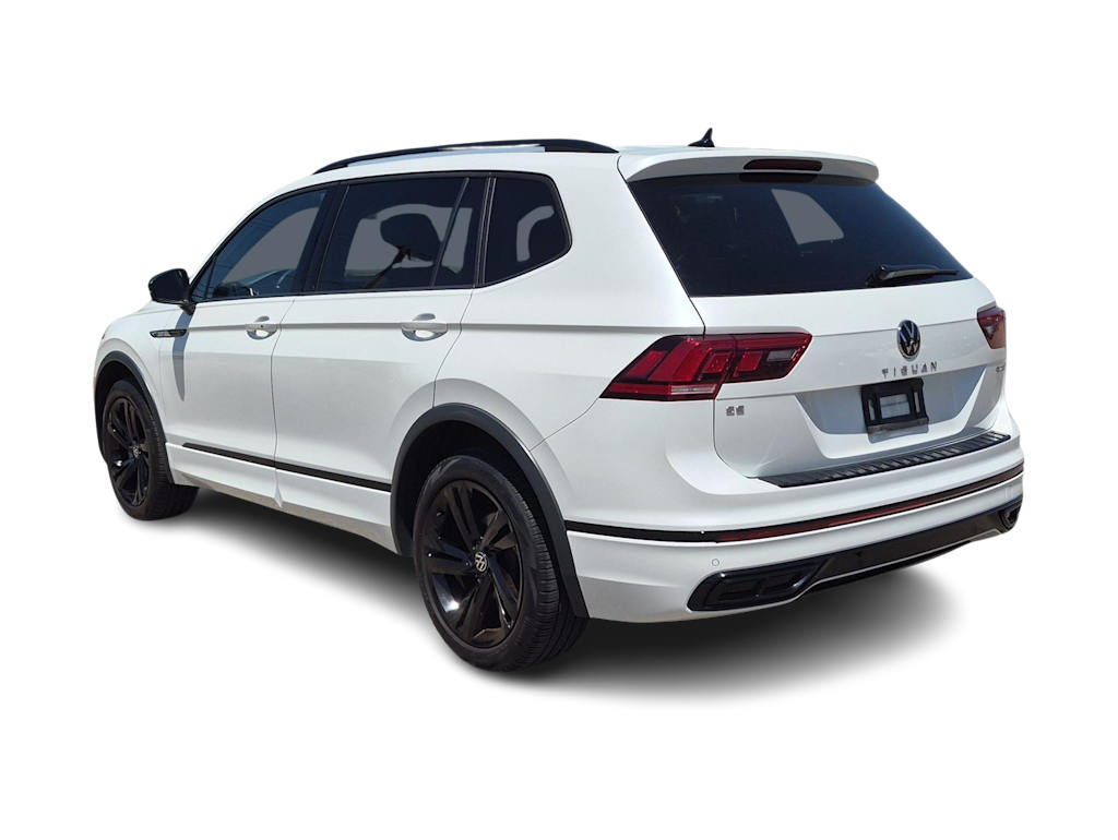 Thumbnail: 2023 Volkswagen Tiguan - 4