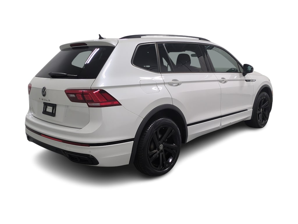 Thumbnail: 2023 Volkswagen Tiguan - 22