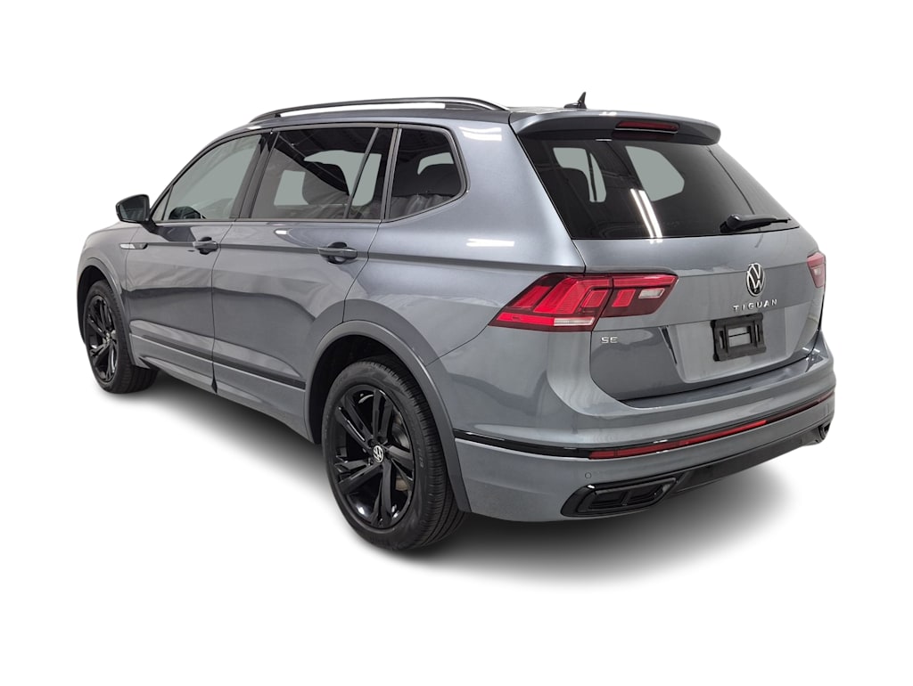 Thumbnail: 2023 Volkswagen Tiguan - 4