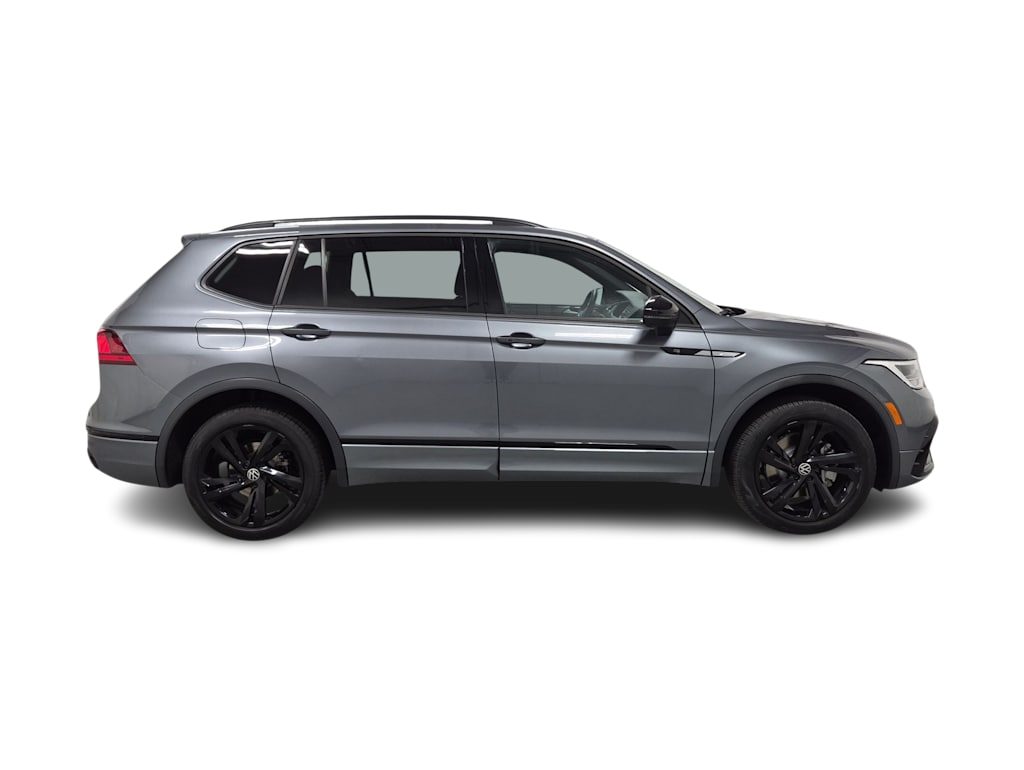 Thumbnail: 2023 Volkswagen Tiguan - 21