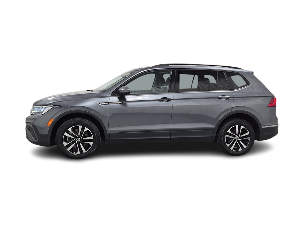 Thumbnail: 2023 Volkswagen Tiguan - 3