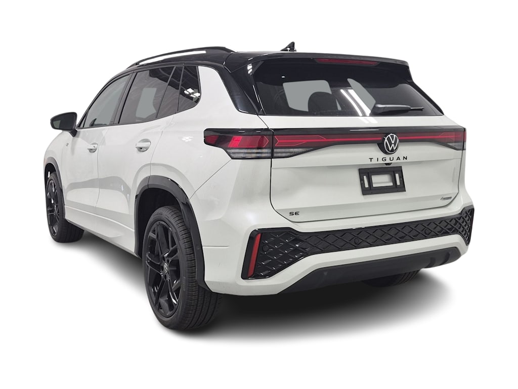 Thumbnail: 2026 Volkswagen Tiguan - 4