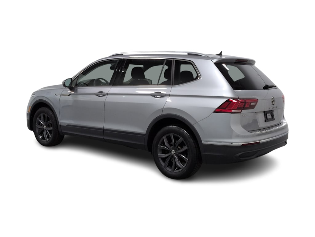 Thumbnail: 2023 Volkswagen Tiguan - 4
