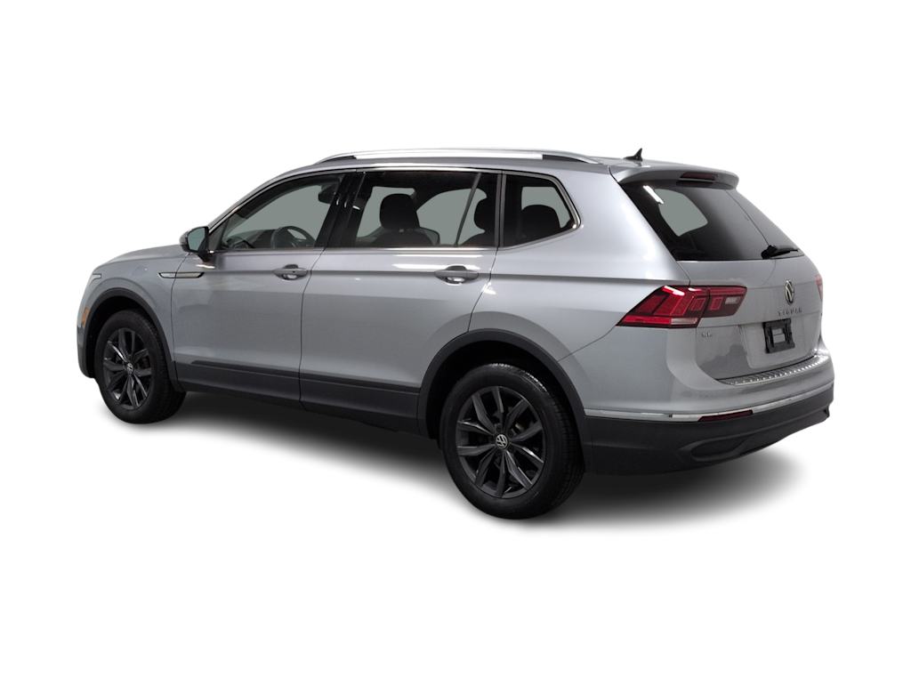 Thumbnail: 2023 Volkswagen Tiguan - 4