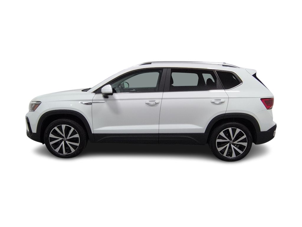 Thumbnail: 2023 Volkswagen Taos - 3