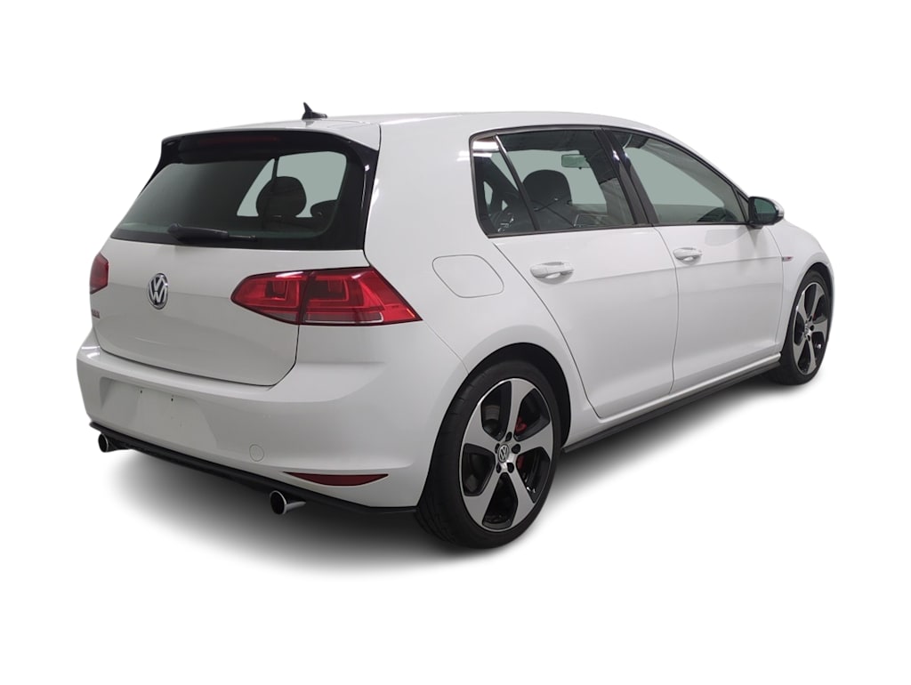 Thumbnail: 2016 Volkswagen Golf - 24
