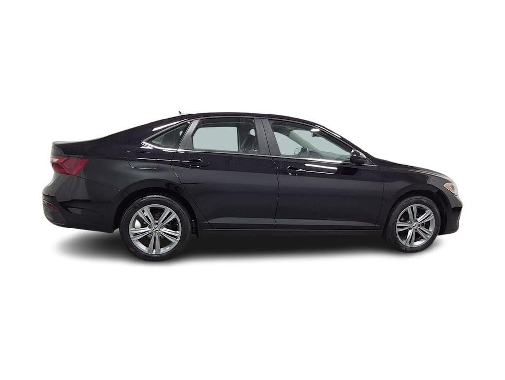 Thumbnail: 2024 Volkswagen Jetta - 23