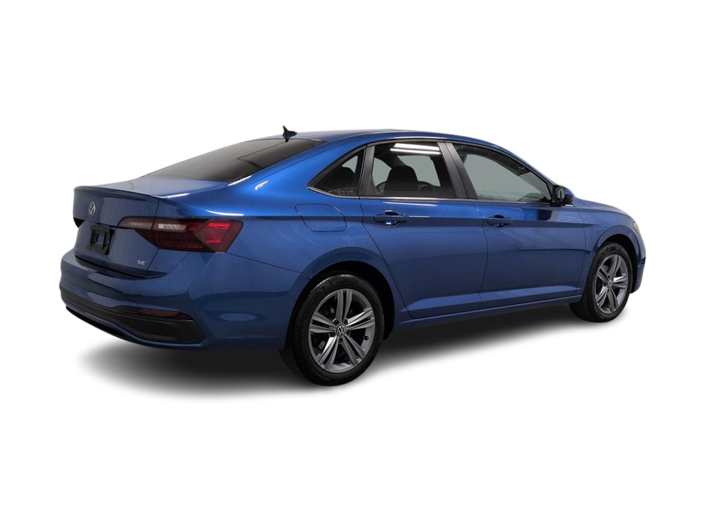 Thumbnail: 2023 Volkswagen Jetta - 21