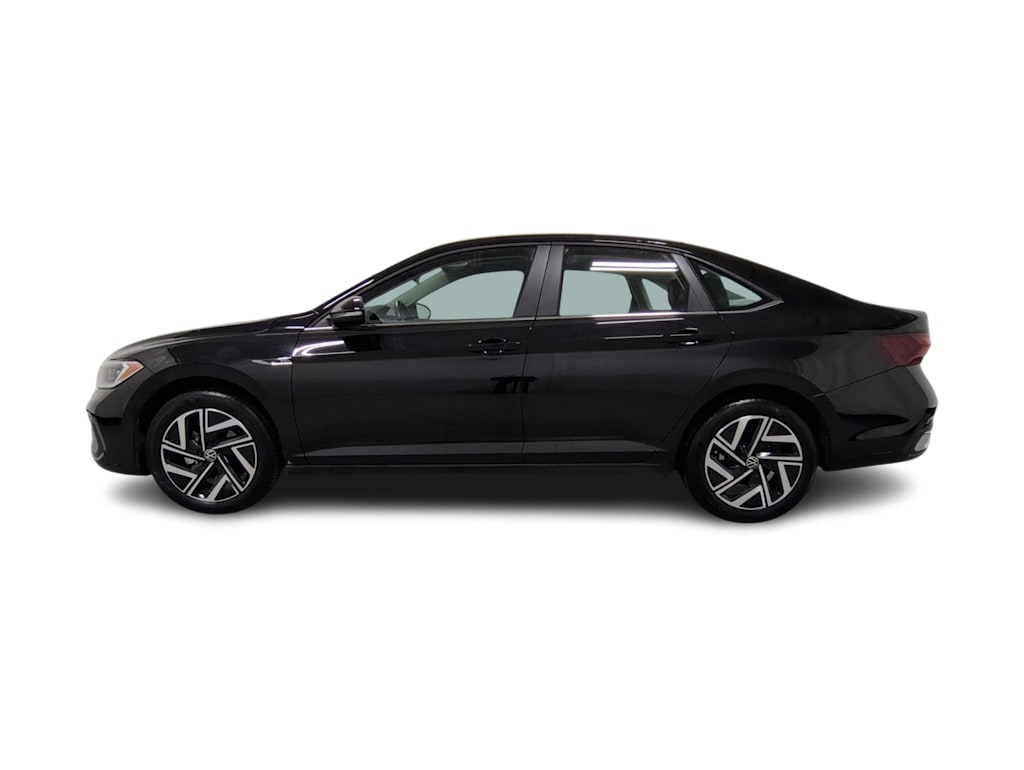Thumbnail: 2023 Volkswagen Jetta - 3