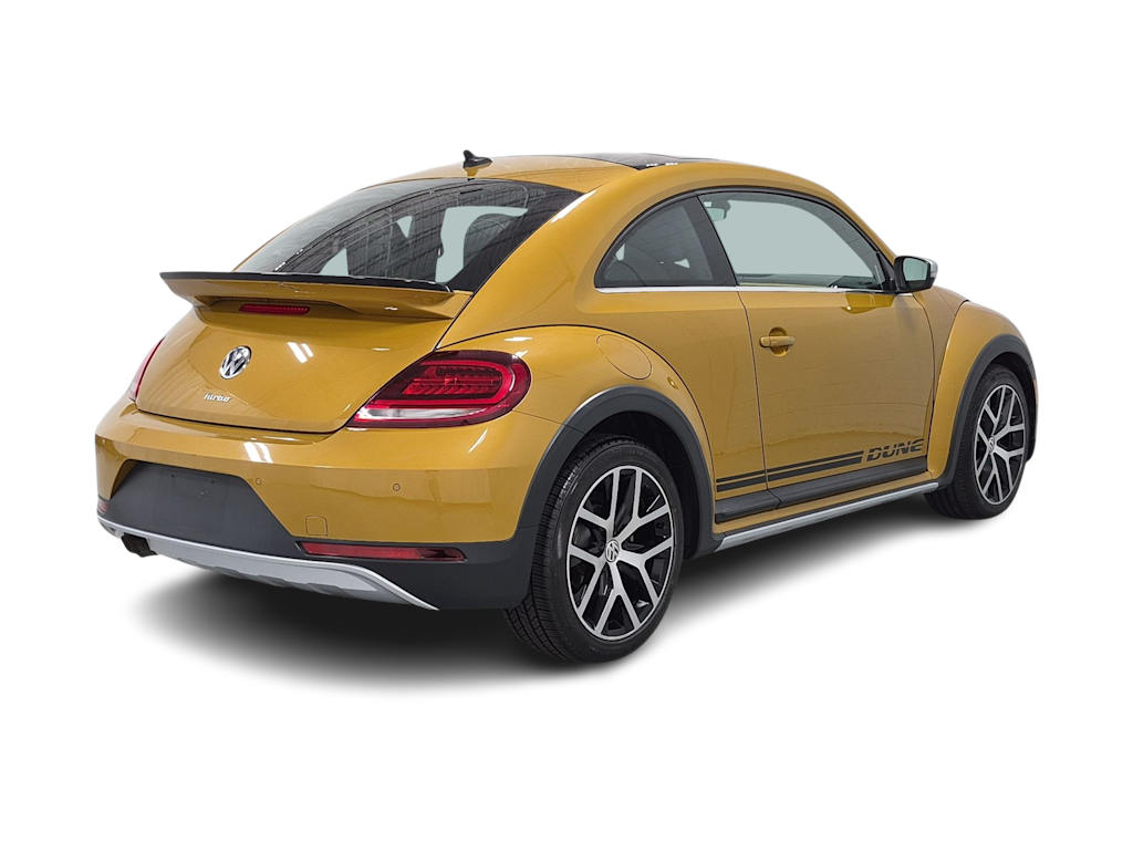 Thumbnail: 2017 Volkswagen Beetle - 23