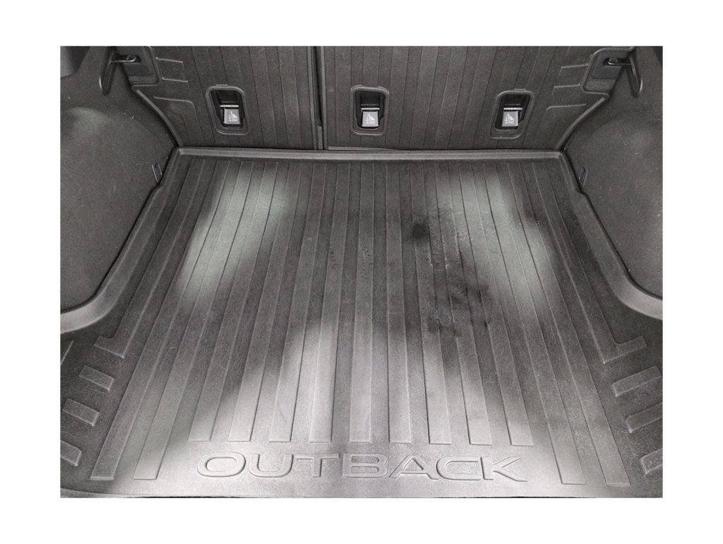 Thumbnail: 2018 Subaru Outback - 18