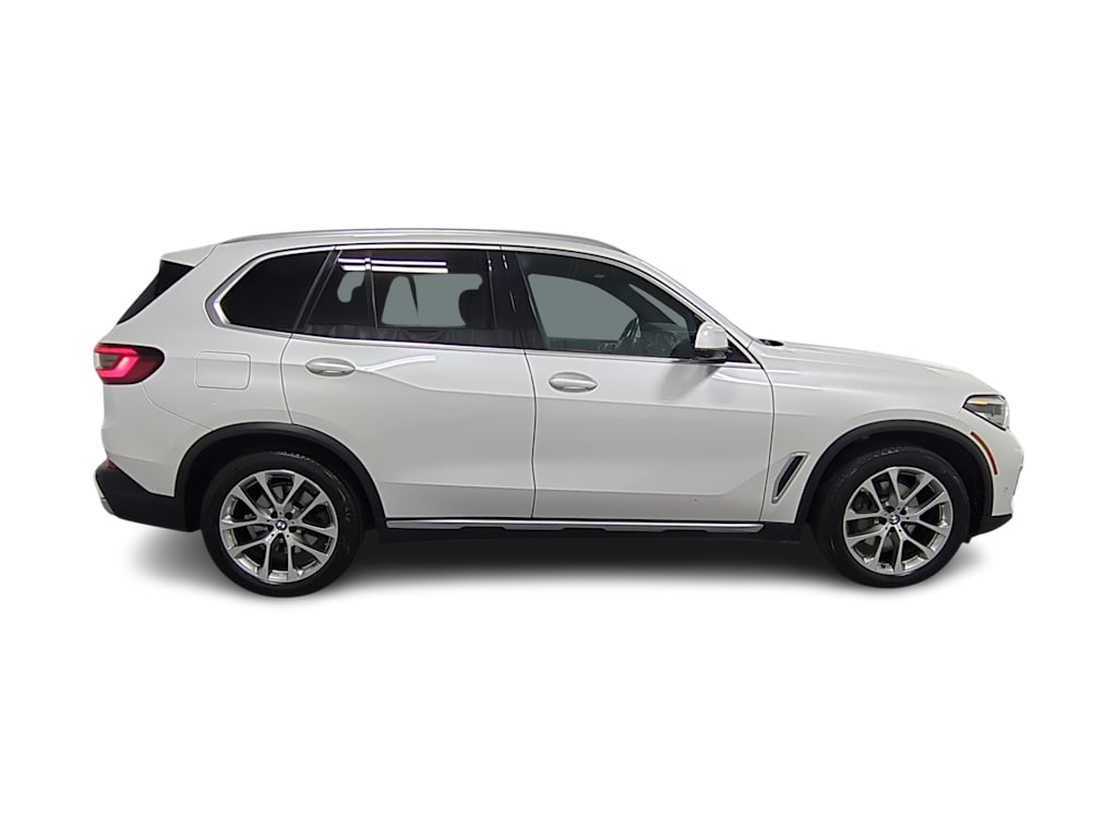 Thumbnail: 2021 BMW X5 - 22