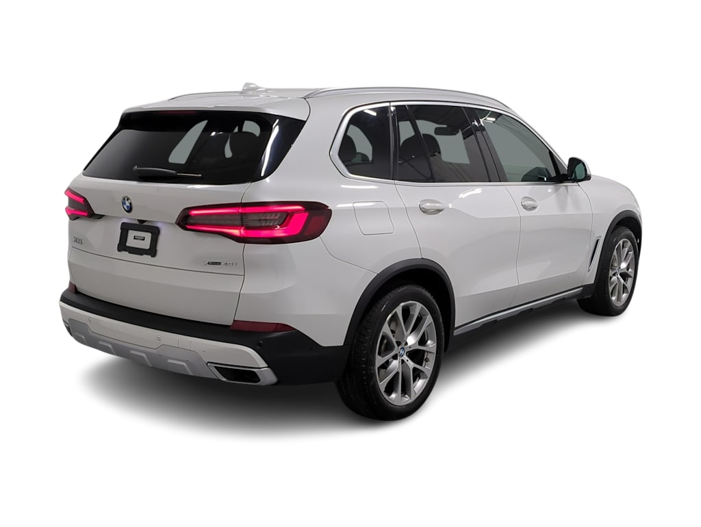 Thumbnail: 2021 BMW X5 - 21