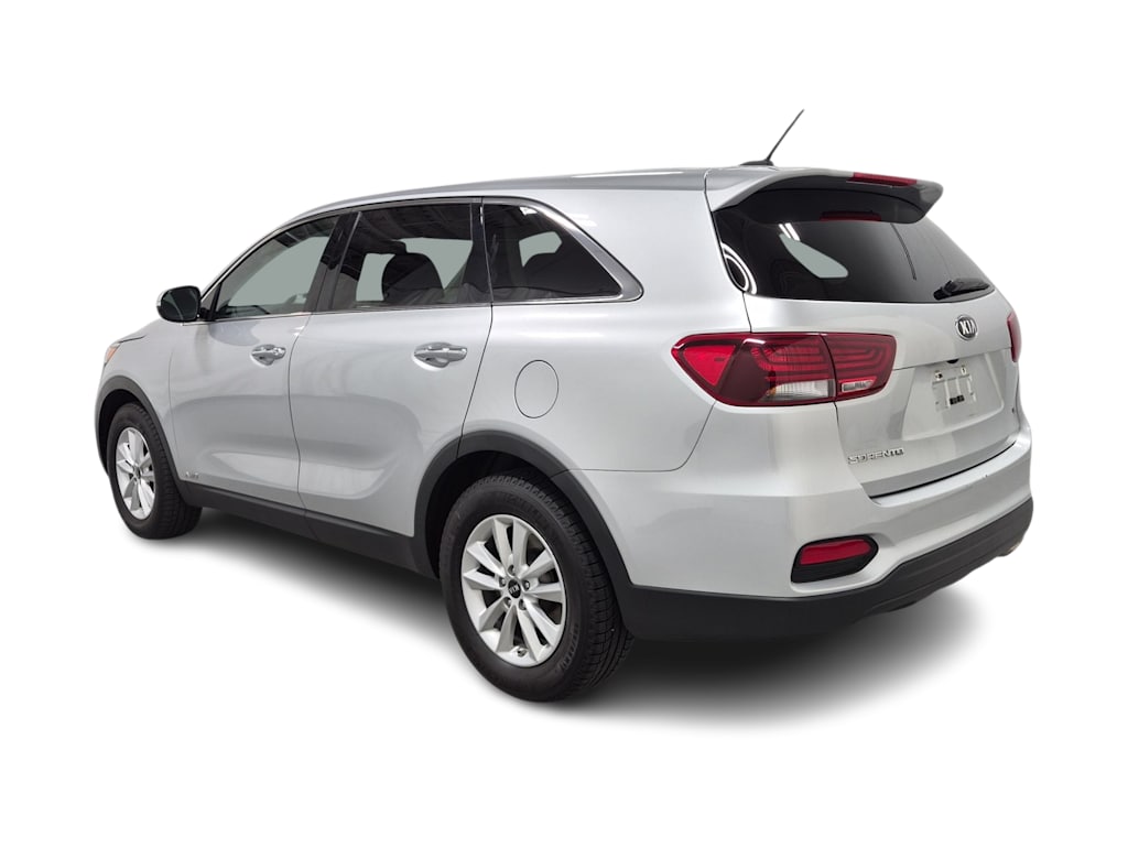 Thumbnail: 2019 Kia Sorento - 4