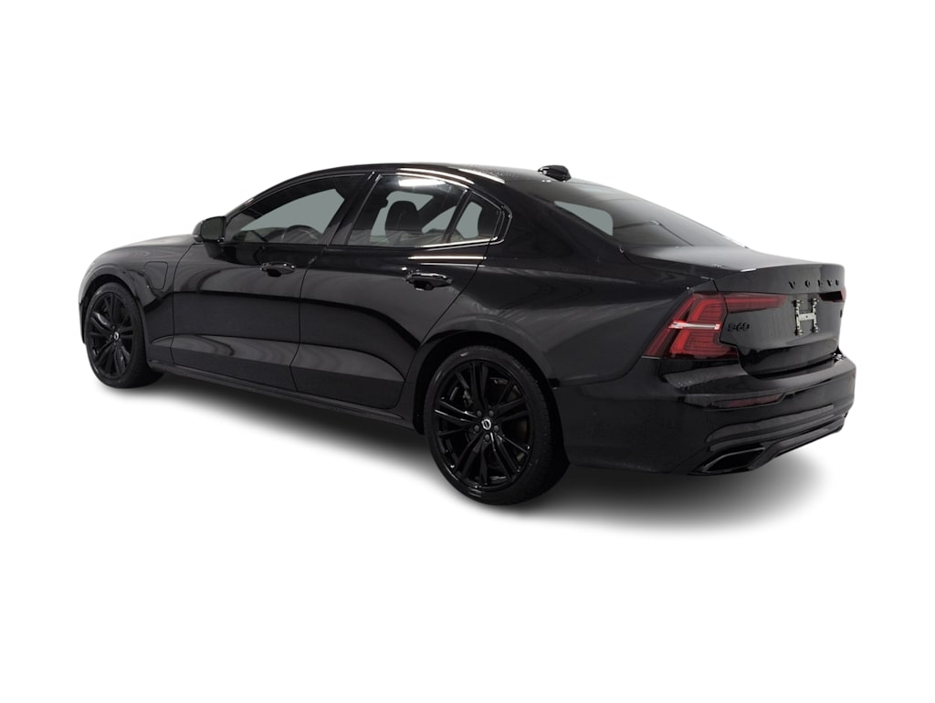 Thumbnail: 2022 Volvo S60 - 4