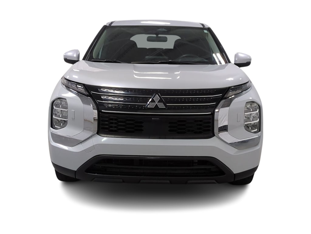 Thumbnail: 2020 Mitsubishi Outlander - 6