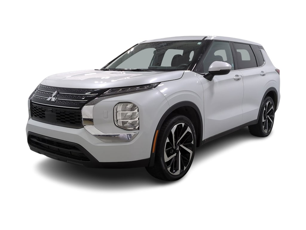 Thumbnail: 2020 Mitsubishi Outlander - 21
