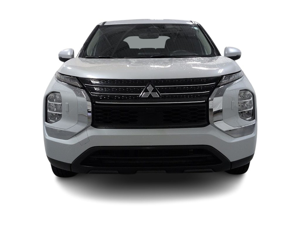 Thumbnail: 2022 Mitsubishi Outlander - 6