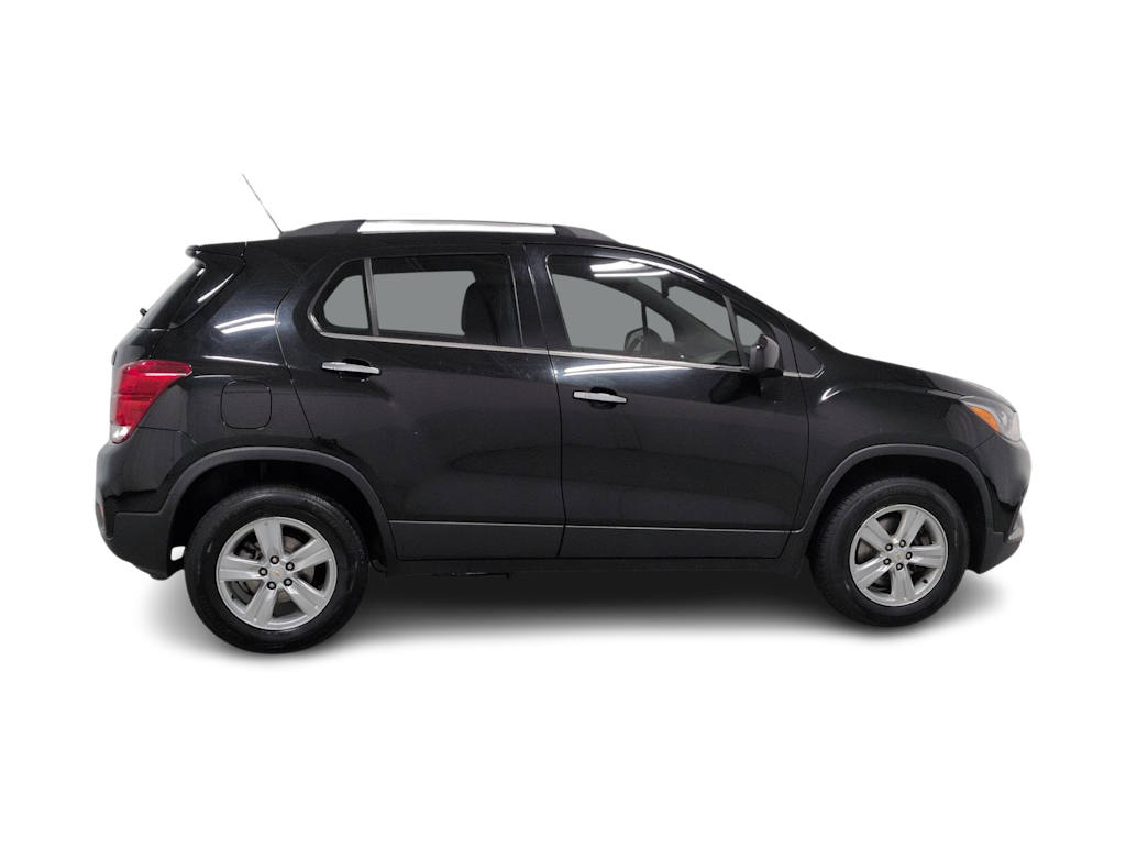 Thumbnail: 2019 Chevrolet Trax - 23